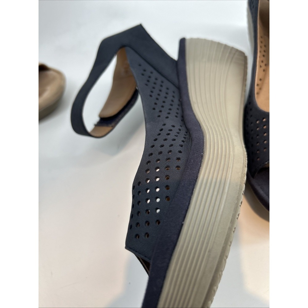 Navy Sz 8 Clark's Collection Reedly Salene Perforated Leather Sandal Peep Toe - Picture 3 of 8